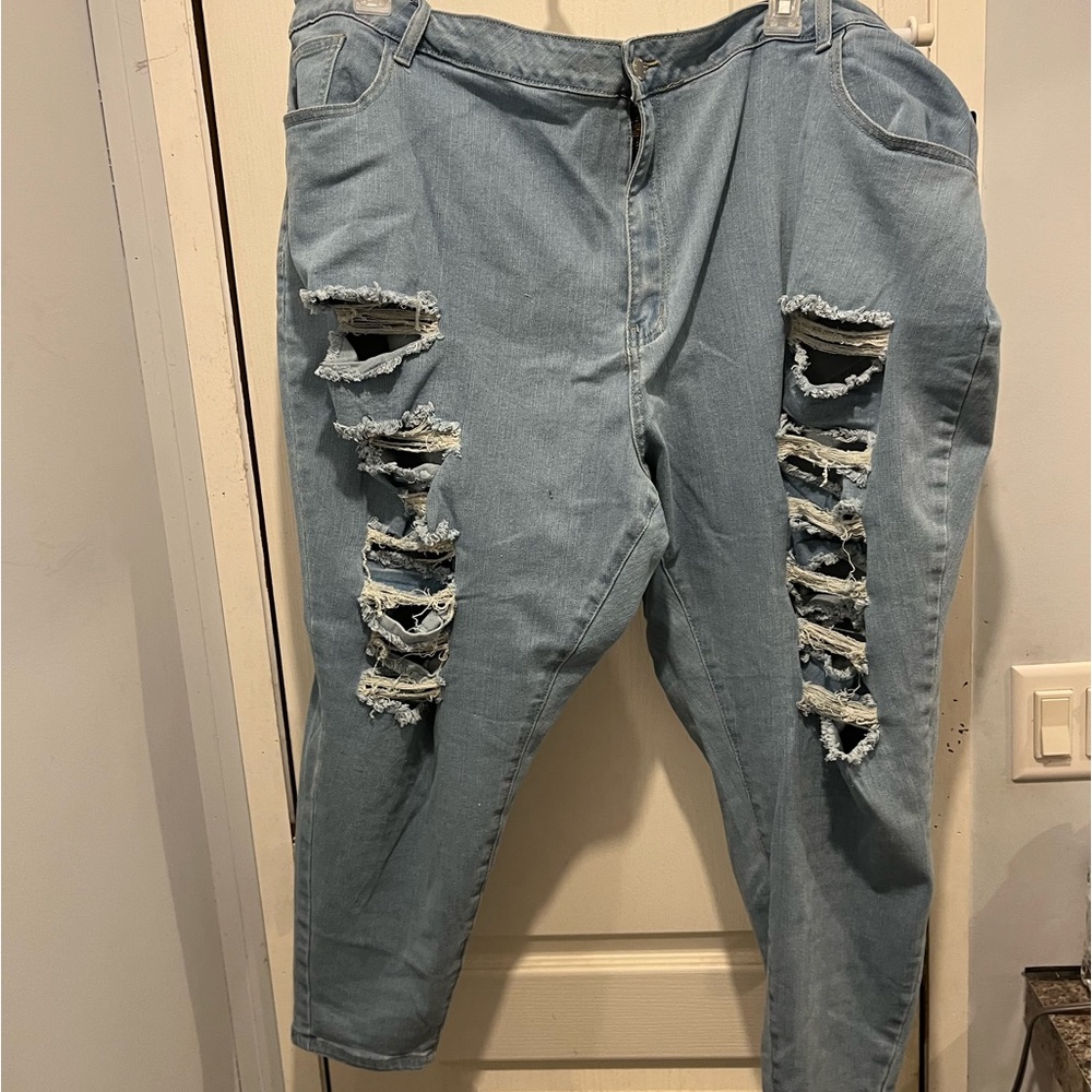 NWT SHEIN Ripped Jeans, Size 30